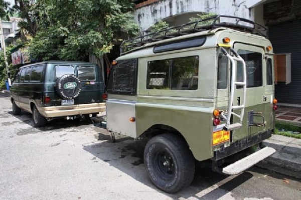 หางลากรถ trailer landrover s.3 พร้อมหัวบอลมาตราฐานไว้ลากเทรลเลอร์พ่วงท้าย สำหรับแคมป์ปิ้ง ตากอากาศ ต่อระบบไฟเรียบร้อย ถอดออกได้ เปิดราคา 79,500 บาท หางลากรถ trailer landrover s.3 พร้อมหัวบอลมาตราฐานไว้ลากเทรลเลอร์พ่วงท้าย สำหรับแคมป์ปิ้ง ตากอากาศ ต่อระบบไฟเรียบร้อย ถอดออกได้ เปิดราคา 79,500 บาท