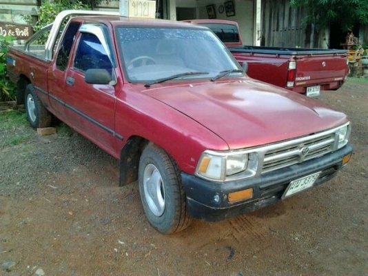 TOYOTA HILUX MIGHTY-X EXTRACAB 2.5 MT ปี 37 รถบ้านสภาพดีพร้อมใช้งานได้เลย แอร์เย็น พวงมาลัยธรรมดา ภายนอกสีสันบางเดิมมีโรลบาร์สแตนเลสให้ครบพร้อม เครื่องแห้งดีแรงดีไม่มีปัญหาเลยครับ ช่วงล่างคัชซีสวยมาก ยาง 4 เส้นสภาพดี 70\% พร้อมใช้งาน เอกสารเล่มทะเบียนครบพร TOYOTA HILUX MIGHTY-X EXTRACAB 2.5 MT ปี 37 รถบ้านสภาพดีพร้อมใช้งานได้เลย แอร์เย็น พวงมาลัยธรรมดา ภายนอกสีสันบางเดิมมีโรลบาร์สแตนเลสให้ครบพร้อม เครื่องแห้งดีแรงดีไม่มีปัญหาเลยครับ ช่วงล่างคัชซีสวยมาก ยาง 4 เส้นสภาพดี 70\% พร้อมใช้งาน เอกสารเล่มทะเบียนครบพร