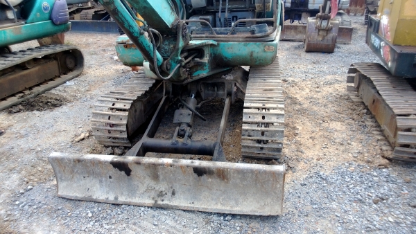 KOMATSU PC30-7  เก่าไทย ขายตามสภาพนะครับ มีให้เลือก 2 นะครับ