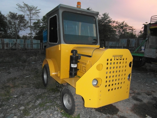 รถลากเครื่องบิน