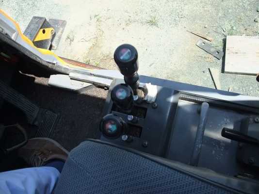 เครน 25 ตัน TADANO TR250M-6 ปี 2000 นำเข้าจากญี่ปุ่น สภาพดีมาก ขายถูกครับ