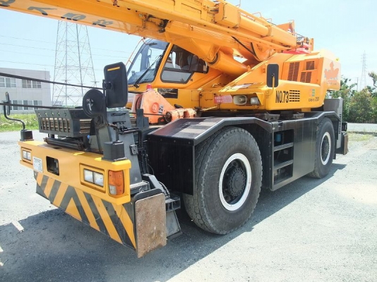 เครน 25 ตัน TADANO TR250M-6 ปี 2000 นำเข้าจากญี่ปุ่น สภาพดีมาก ขายถูกครับ