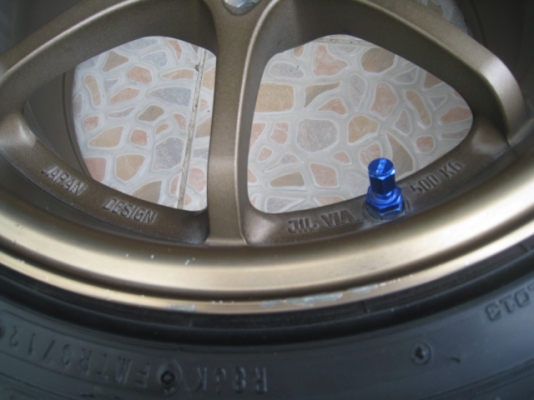 ขายล้อแม็ก CE 28 15"x8" et28 4รู 100 +ยางปี 12 มีรอยตามการใช้งานบ้างครับ  (081-3747940)