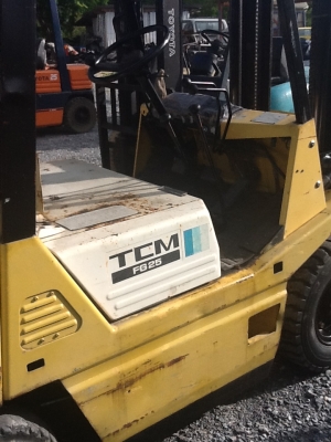 ขายถูก รถฟอร์คลิฟต์ TCM 2.5 ตัน เสา4เมตร