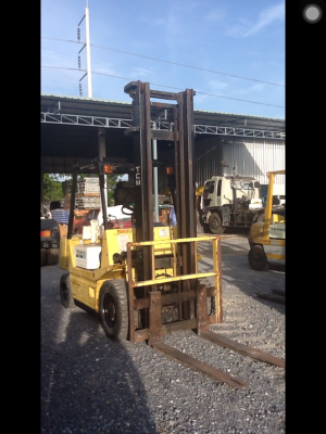 ขายถูก รถฟอร์คลิฟต์ TCM 2.5 ตัน เสา4เมตร