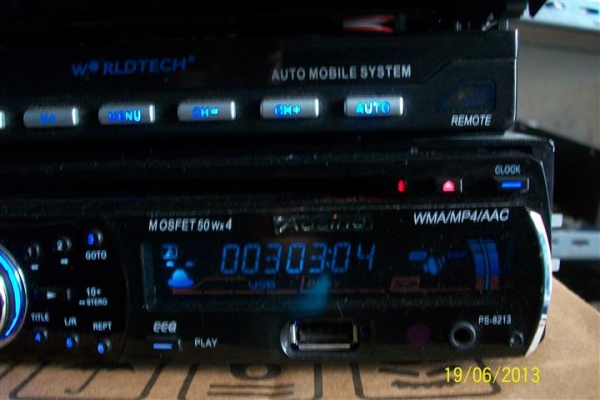 เครื่องเล่น dvd/usb+จอ popup 1600 เครื่องเล่น dvd/usb+จอ popup 1600