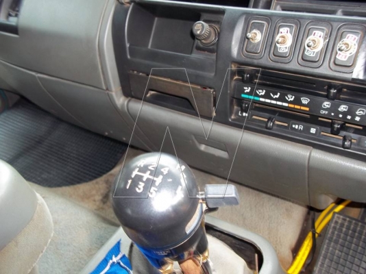 ขาย มิตซู 260 แรง ยูโรทูทั้งคัน ( มีระบบลากพ่วง พร้อมลำโพง )