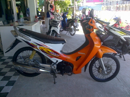 ด่วน!เวฟ125R สต๊าทมือ ปี47 รถเครื่องเดิมแน่นๆ พร้อมใช้ ทะเบียน+เอกสารโอน ภาษีไม่หมด 088-2197709