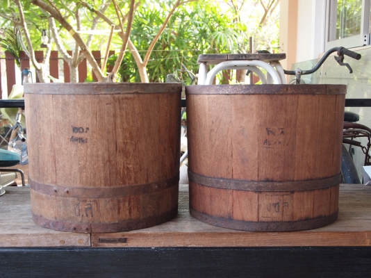 ถังตวงข้าวโบราณ