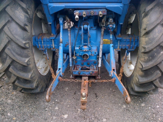 รถไถฟอร์ดเพลาเดียว 6600 ยางสวย ห้องเก๋งสวย รถไถฟอร์ดเพลาเดียว 6600 ยางสวย ห้องเก๋งสวย