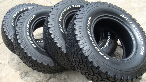ขายยาง BF Goodrich Allterrain 265 75 r16 สวยๆ ขายยาง BF Goodrich Allterrain 265 75 r16 สวยๆ