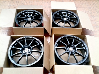 แม็กซ์ Advan Rs ขนาด 17 นิ้ว สเปค 4รู100 ใหม่ทั้งชุดครับ