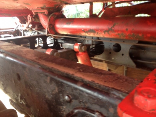 รถฮีโน่ 6 ล้อ บรรทุกน้ำมัน FC2W 120 แรงม้า ปี 39  สนใจติดต่อ 081 - 6079515