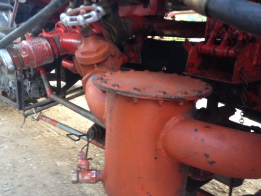 รถฮีโน่ 6 ล้อ บรรทุกน้ำมัน FC2W 120 แรงม้า ปี 39  สนใจติดต่อ 081 - 6079515