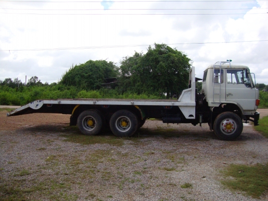 รถบรรทุกแบคโครฮีโน่