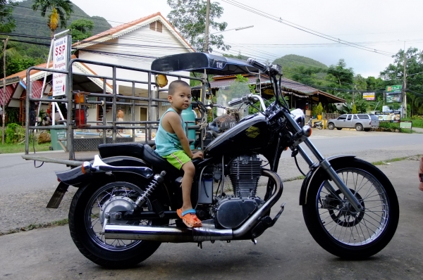 (ชมคลิปvdoด้านในครับ)ขายซูซูกิsavage400ccครับ หรือแลกก้อใด้ครับขอเป็น4ooccขึ้นไปนะครับ750ccหรือ10000ccยิ่งดีครับ