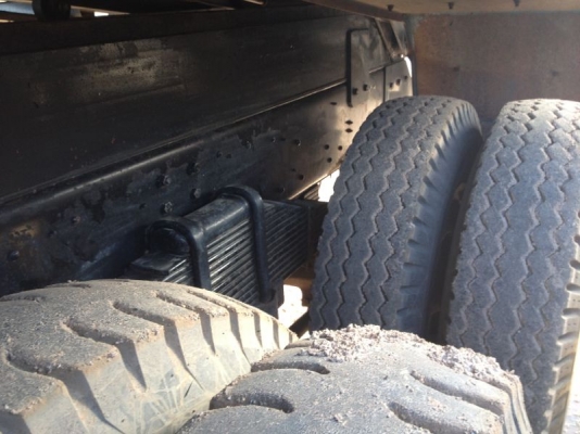 รถฮีโน่ 12 ล้อดั้ม 260 แรงม้า ปี 47   สนใจติดต่อ 081 - 6079515