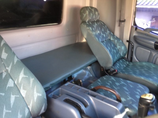 รถฮีโน่ 12 ล้อดั้ม 260 แรงม้า ปี 47   สนใจติดต่อ 081 - 6079515