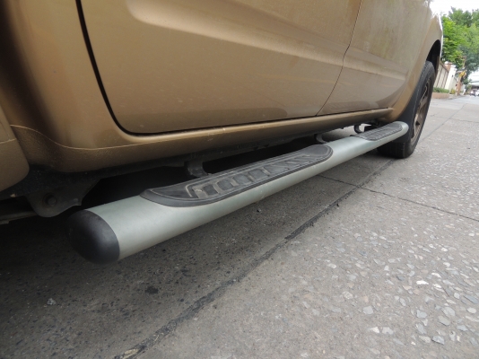 ลดราคากันไปเลยขายเหมารวมของแต่งนาวาร่า 4 ประตู