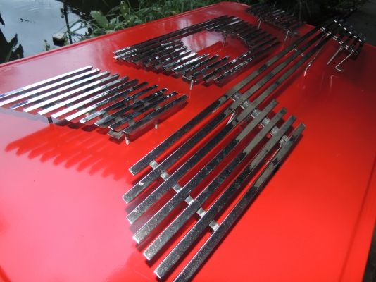 ลดราคากันไปเลยขายเหมารวมของแต่งนาวาร่า 4 ประตู