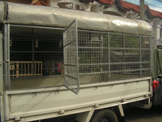 โครงหลังคาใส่รถบรรทุก4ล้อ(ใส่รถเกีย จ้มโบ้ได้ครับ)