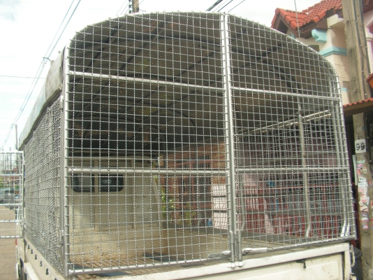 โครงหลังคาใส่รถบรรทุก4ล้อ(ใส่รถเกีย จ้มโบ้ได้ครับ)