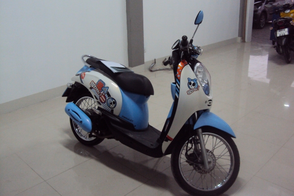 Scoopy I สีฟ้าขาว ปี55 (ขอบคูณพี่ ธัญลักษณ์ระยอง)