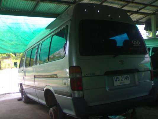 ขายTOYOTAหลังคาสูงปี02 เครื่อง3000แต่งVIPแต่ถอดชุดลำโพง ทีวีออกแล้ว