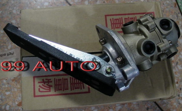 จัดจำหน่าย อะไหล่รถตู้ รถบัส รถบรรทุก หัวลาก ทั้งเก่าเเละใหม่ ทุกชนิด