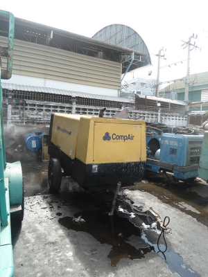 ขายปั้ม compair  400 CFM 12 BAR พร้อมใช้งานครับ