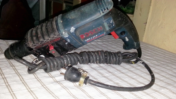 ขายสว่านโรตารี่ยี่ห้อBOSCHแท้รุ่นGBH2-22Eพร้อมใช้งานคับ