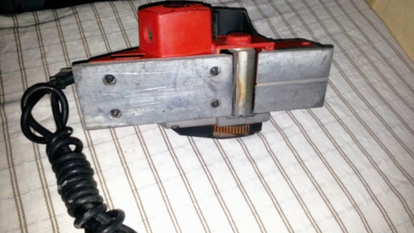 ขายกบไฟฟ้ายี่ห้อmaktecขนาด3นิ้วสภาพสวยๆคับ