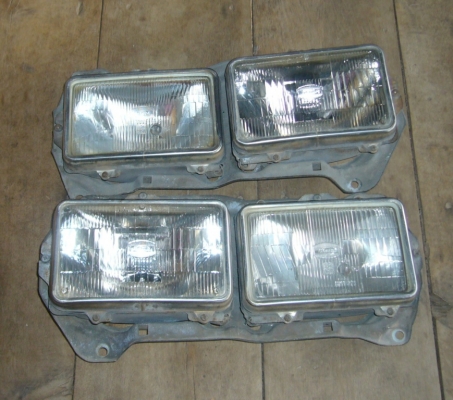 ไฟหน้า นิสสัน ดัทสัน 720