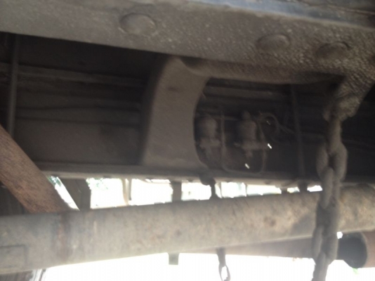 รถอิซูซุ 10 ล้อ ตู้เย็น เปลื่ยนเครื่อง 185 แรงม้า  สนใจติดต่อ 081 - 6079515