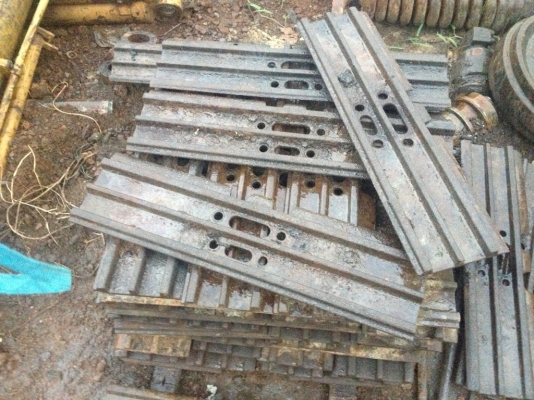 ขายด่วน ใบ 80 kobelco mark five สภาพพร้อมใช้งาน ขายตามสภาพตั้งแต่ 600-1000 บาท