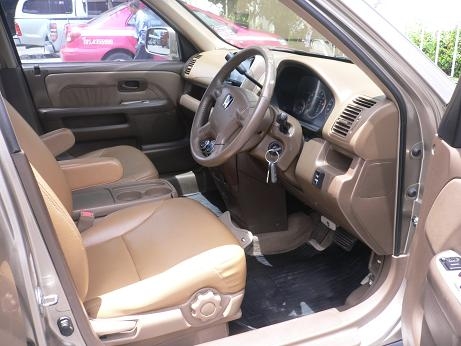 ขายรถ HONDA CRV 2.0 E i-VTEC ปี 2004 เกียร์ออโต้ ติดแก๊ส LPG หัวฉีด