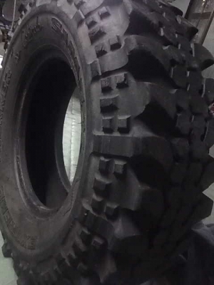 ขายยางตะขาบ 35/10.5/16 และ 35/11.5/16   simax  ปี10