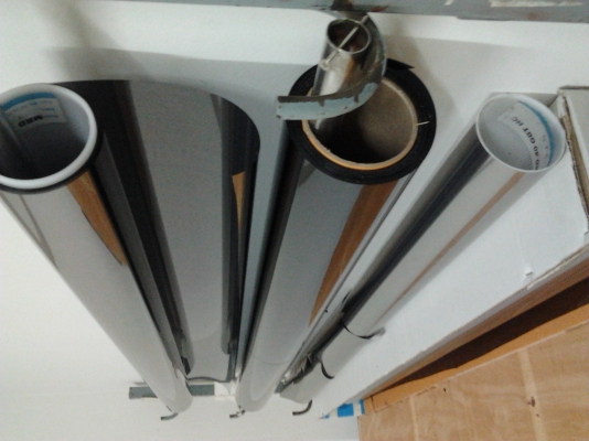 แบ่งขายฟิล์มติดรถยนต์และอาคาร. ราคาถูกๆ แบ่งขายฟิล์มติดรถยนต์และอาคาร. ราคาถูกๆ