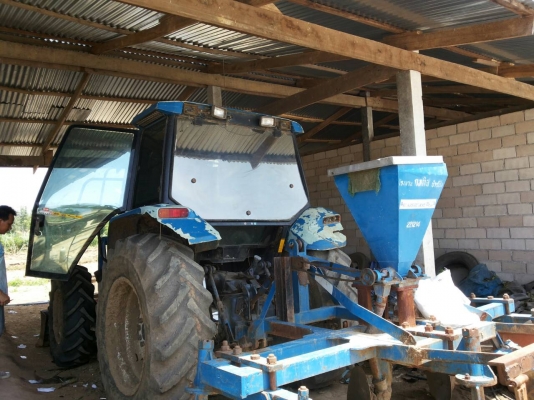 แบ่งขายฟิล์มติดรถยนต์และอาคาร. ราคาถูกๆ แบ่งขายฟิล์มติดรถยนต์และอาคาร. ราคาถูกๆ