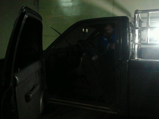 แบ่งขายฟิล์มติดรถยนต์และอาคาร. ราคาถูกๆ แบ่งขายฟิล์มติดรถยนต์และอาคาร. ราคาถูกๆ