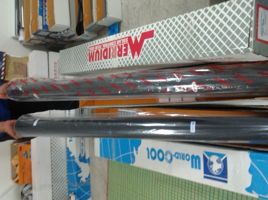 แบ่งขายฟิล์มติดรถยนต์และอาคาร. ราคาถูกๆ แบ่งขายฟิล์มติดรถยนต์และอาคาร. ราคาถูกๆ