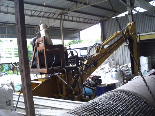 ขายรถตักเล็ก สภาพพร้อมใช้งานสวยๆซักคัน