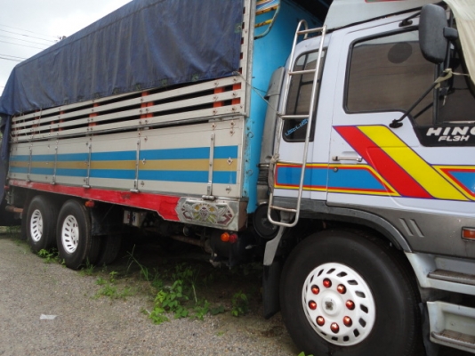 HINO FL3H 195 แรงม้า หัวบางเดิม เครื่องเดิม คัซซีสวยตลอดแนวค่ะ HINO FL3H 195 แรงม้า หัวบางเดิม เครื่องเดิม คัซซีสวยตลอดแนวค่ะ