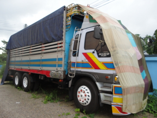 HINO FL3H 195  แรงม้า หัวบางเดิม เครื่องเดิม คัซซีสวยตลอดแนวค่ะ