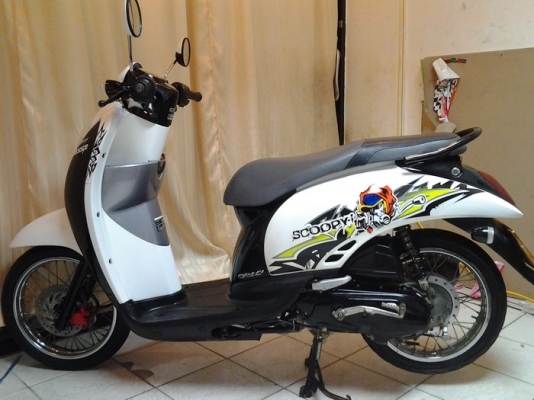 ขาย Scoopy-i ลายแอคทีฟบอย หัวฉีดประหยัดน้ำมัน วิ่งน้อยสวยๆ ราคาถูกๆครับ
