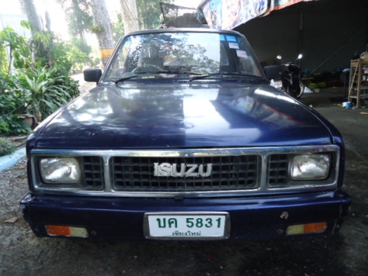 ISUZU  KB2200 ปี2527 ช่วงยาวห้าขอISUZU KB2200 สวยๆช่วงยาว 5ขอ สภาพเครื่องเดิมๆแน่นๆครับ เครื่องแห้งๆ เร่งดีครับ 76,000.- สนใจติดต่อ 084-4858767 ;D