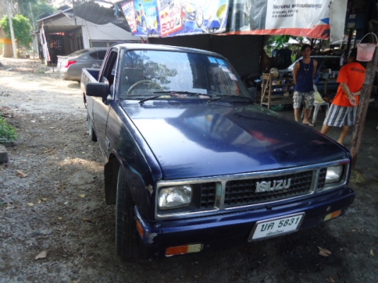 ISUZU  KB2200 ปี2527 ช่วงยาวห้าขอISUZU KB2200 สวยๆช่วงยาว 5ขอ สภาพเครื่องเดิมๆแน่นๆครับ เครื่องแห้งๆ เร่งดีครับ 76,000.- สนใจติดต่อ 084-4858767 ;D
