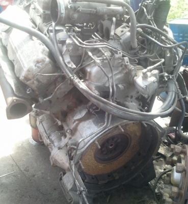 เครื่องยนต์ นิสสัน  Rh8ไม่โบ 8สูบ