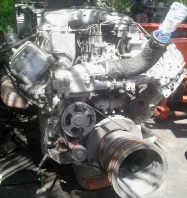 เครื่องยนต์ นิสสัน  Rh8ไม่โบ 8สูบ