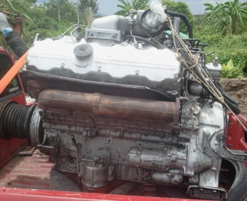 เครื่องยนต์ นิสสัน  Rh8ไม่โบ 8สูบ